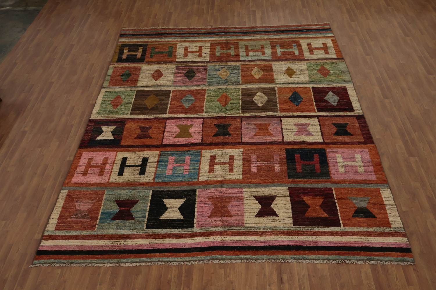 Stylish Moroccan Large Area Rug 10x14 for a Modern Home Atmosphere
