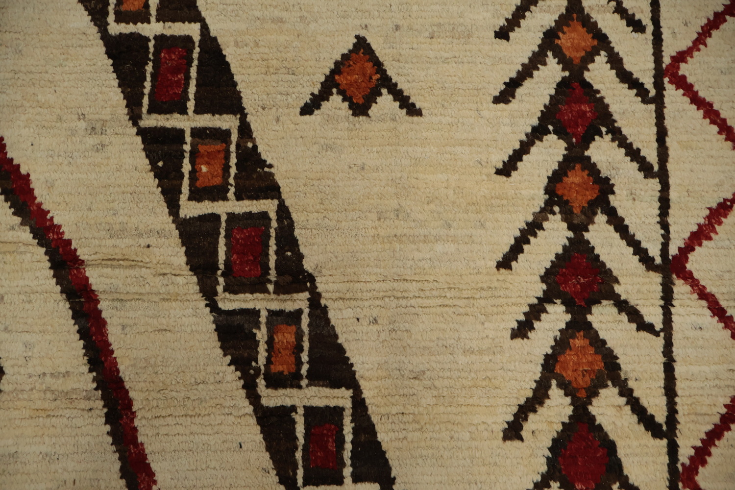 Vibrant Moroccan Area Rug 8x10 for a Dynamic Room Accent