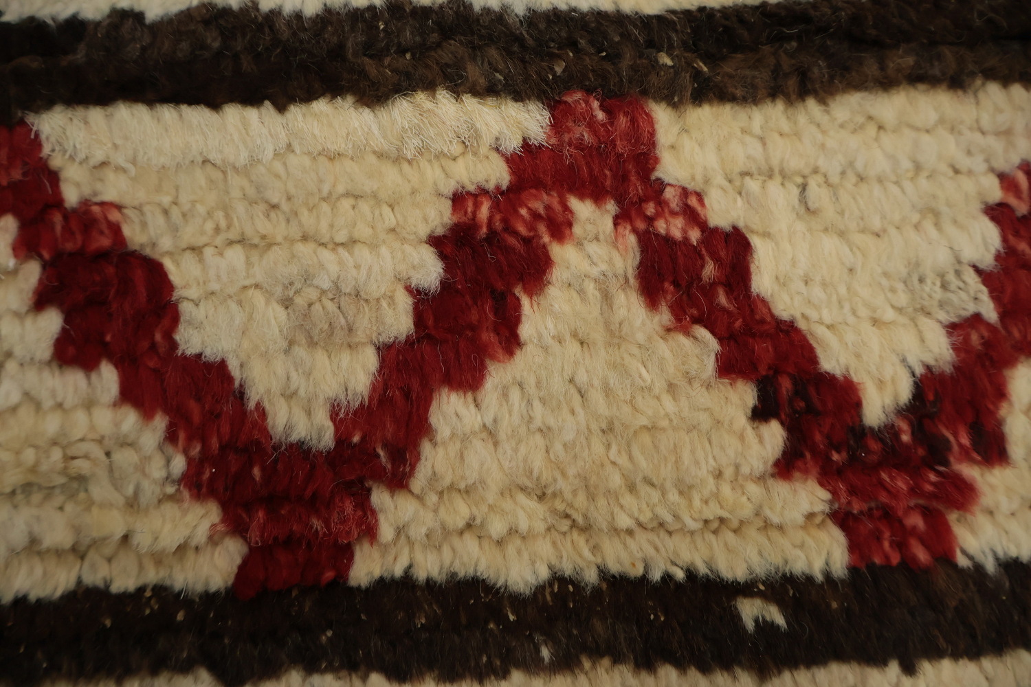 Vibrant Moroccan Area Rug 8x10 for a Dynamic Room Accent