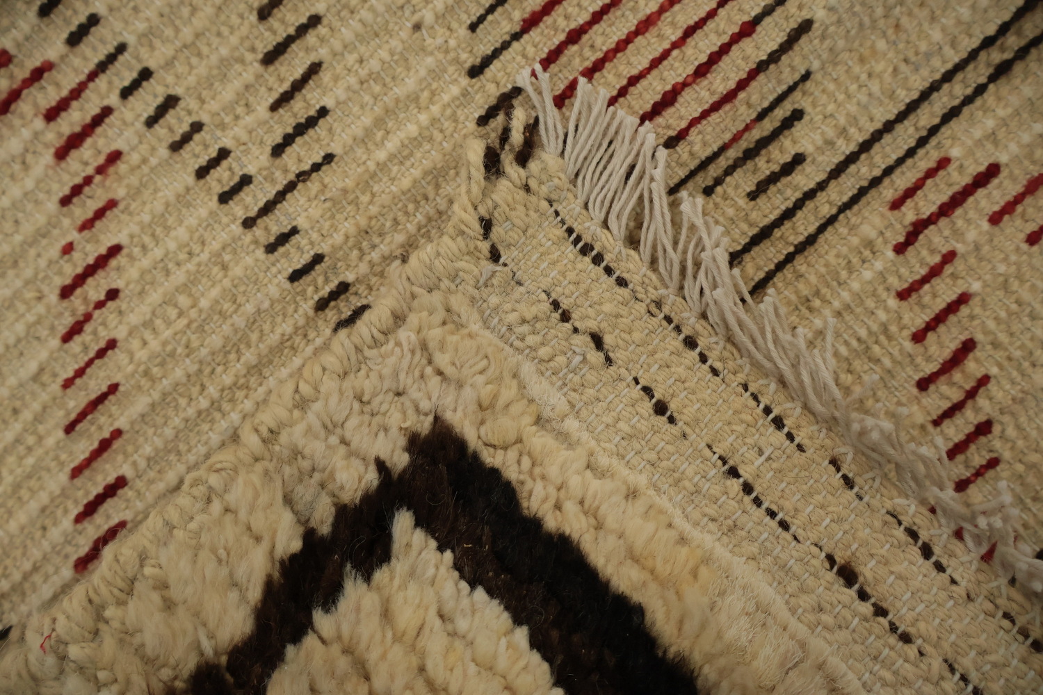 Vibrant Moroccan Area Rug 8x10 for a Dynamic Room Accent
