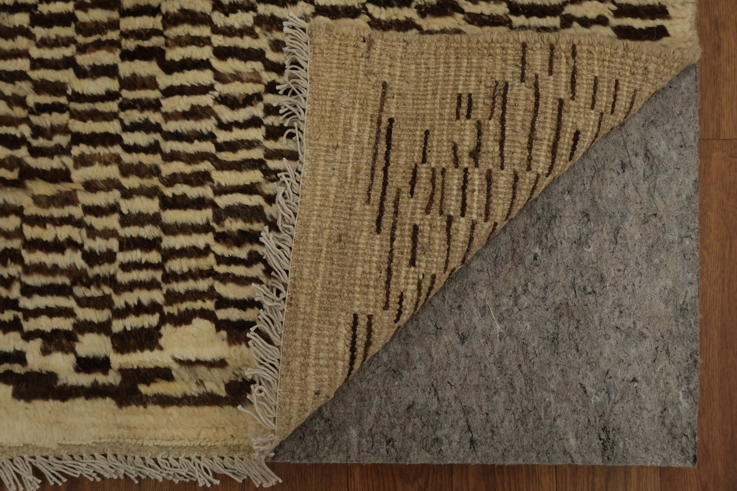 Neutral Toned Moroccan Area Rug 9x12 with Intricate Central Detail
