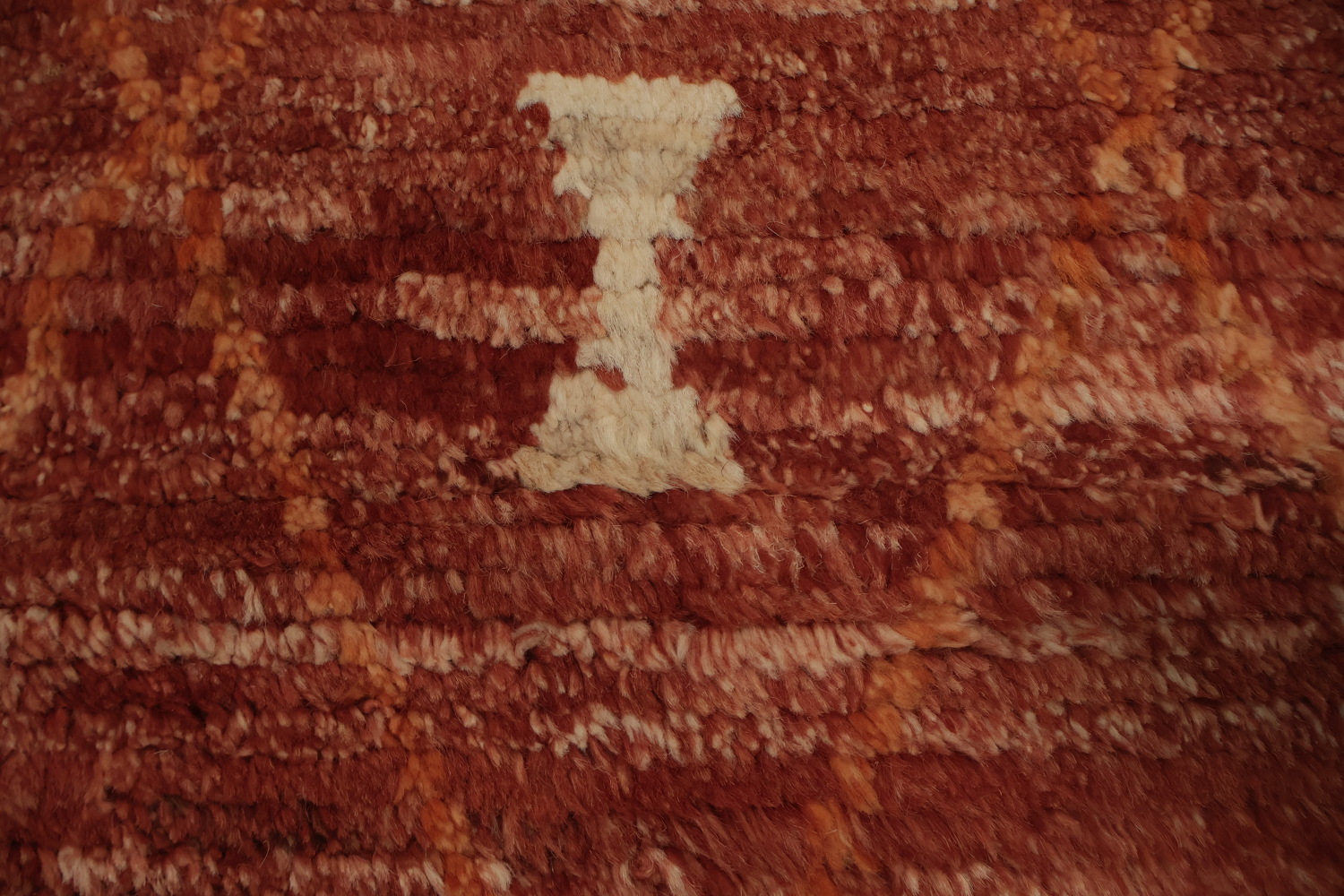 Chic Moroccan Area Rug 7x10 with Symmetrical Geometric Motifs
