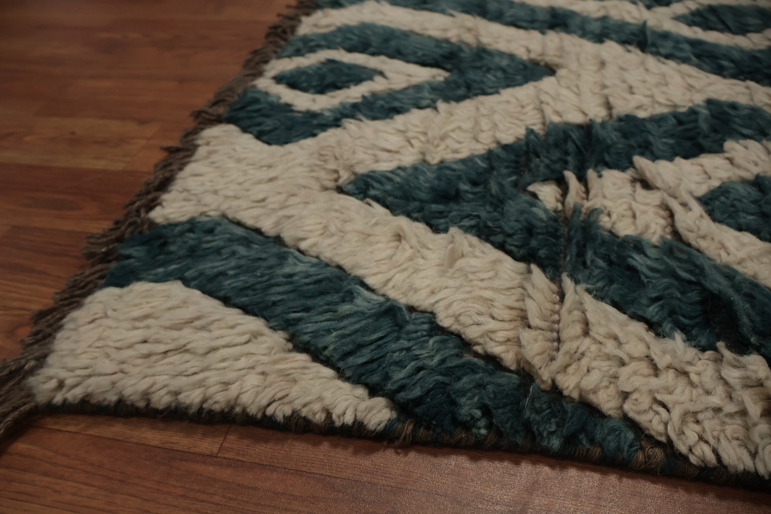 High-Quality Moroccan Area Rug 9x11 for Contemporary Home Decor