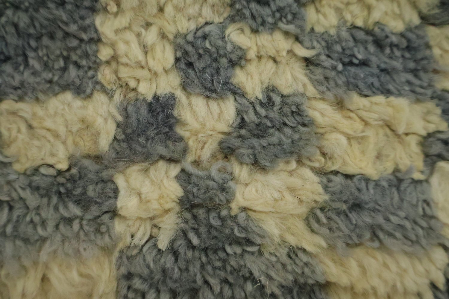 Hand-Knotted Moroccan Wool Area Rug 6x8