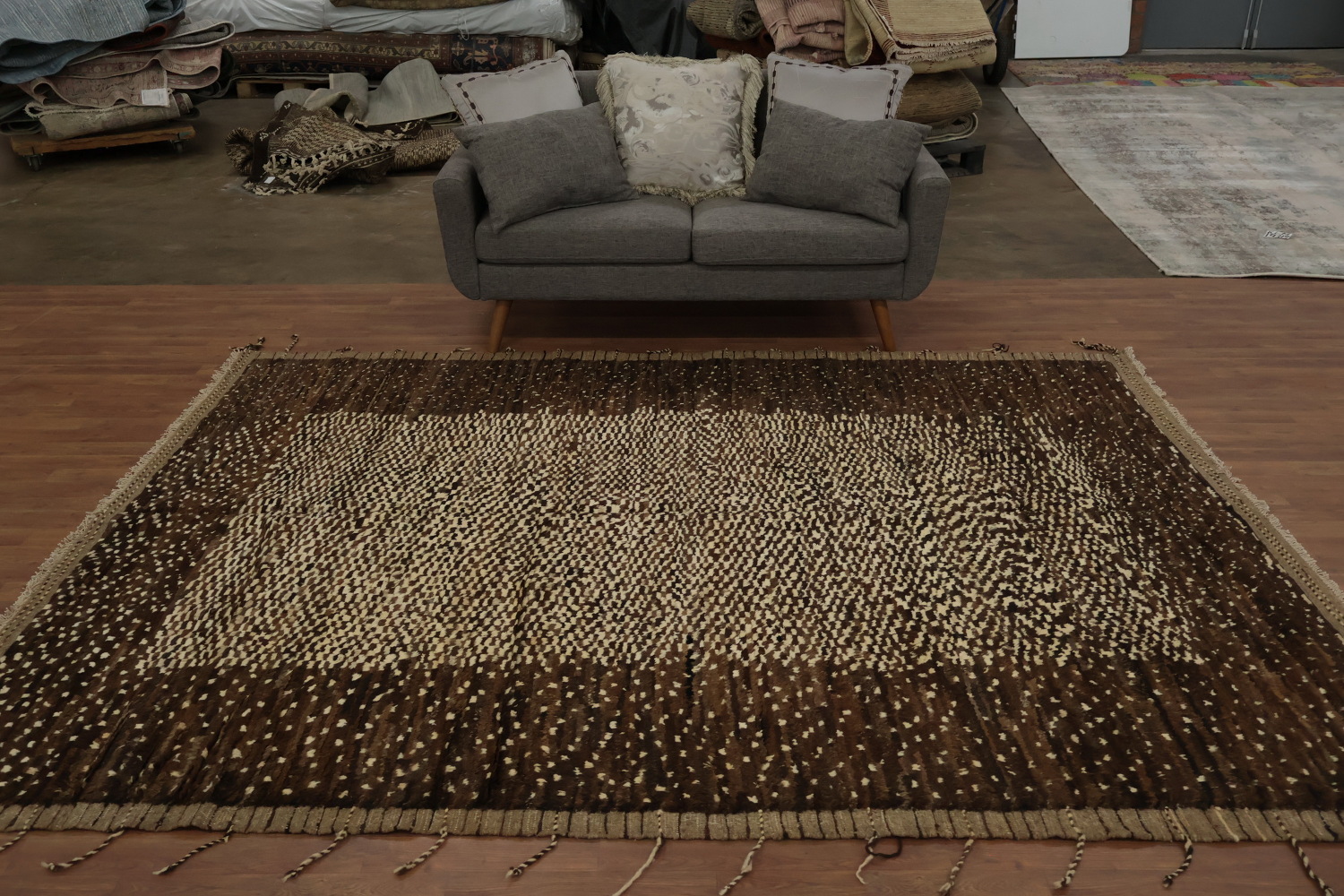Textured Moroccan Area Rug 7x10 with Dark Border Design