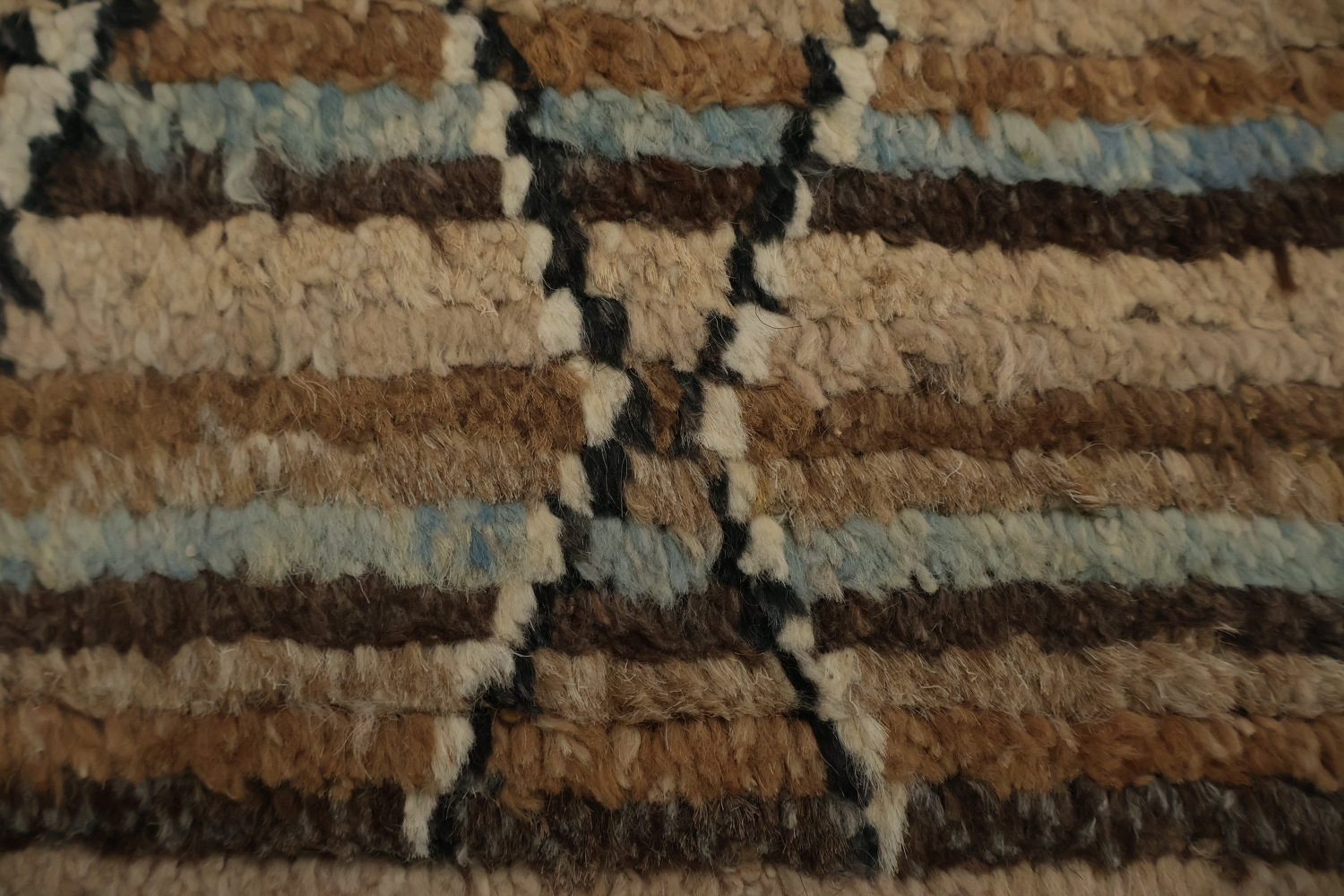 Hand-Knotted Wool Moroccan Area Rug 7x10