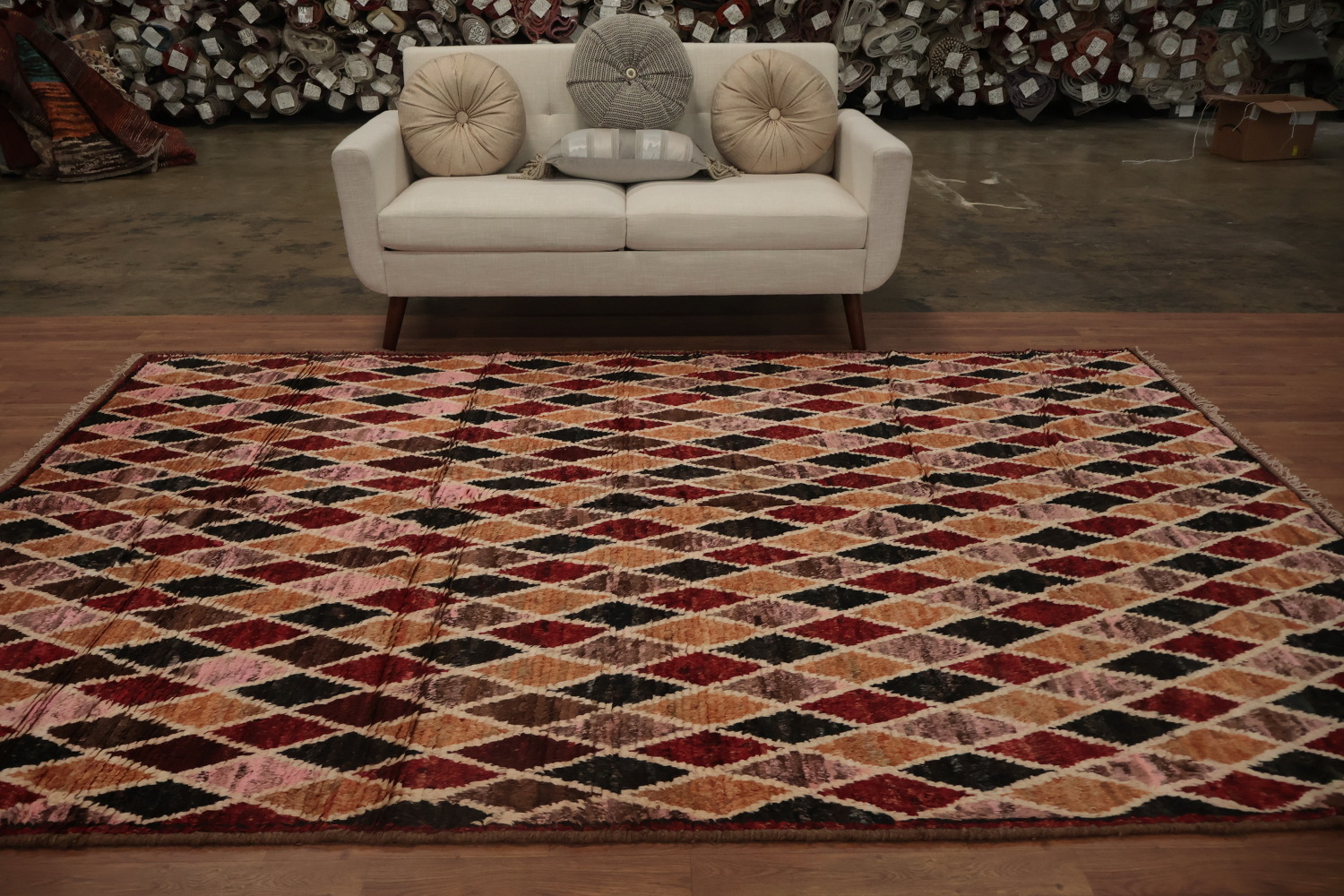 Elegant Geometric Rhombus Moroccan Area Rug 7x10 in Earthy Hues