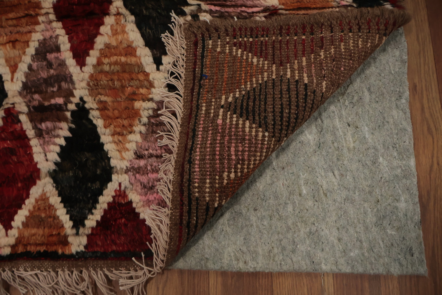 Elegant Geometric Rhombus Moroccan Area Rug 7x10 in Earthy Hues