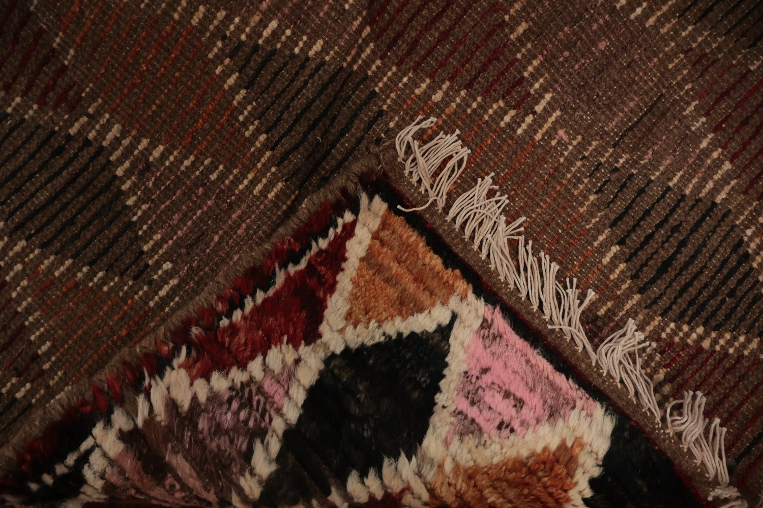 Elegant Geometric Rhombus Moroccan Area Rug 7x10 in Earthy Hues