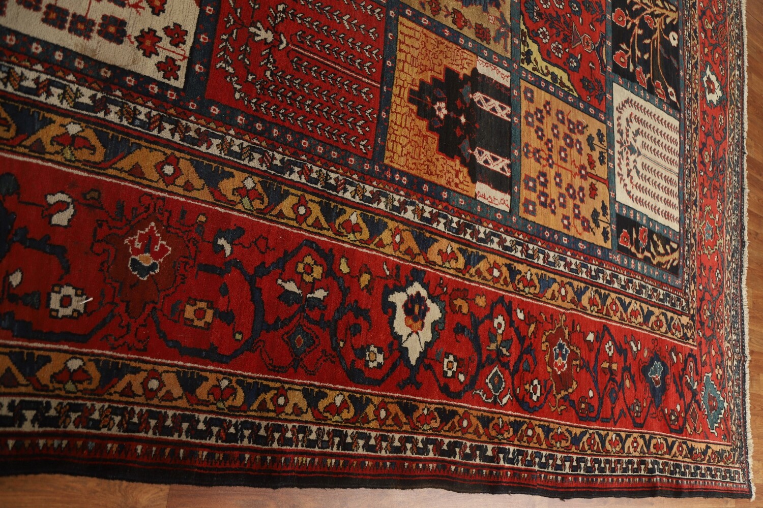 Pre-1900 Antique Bakhtiari Shalamzar Vegetable Dye Persian Rug 13x20