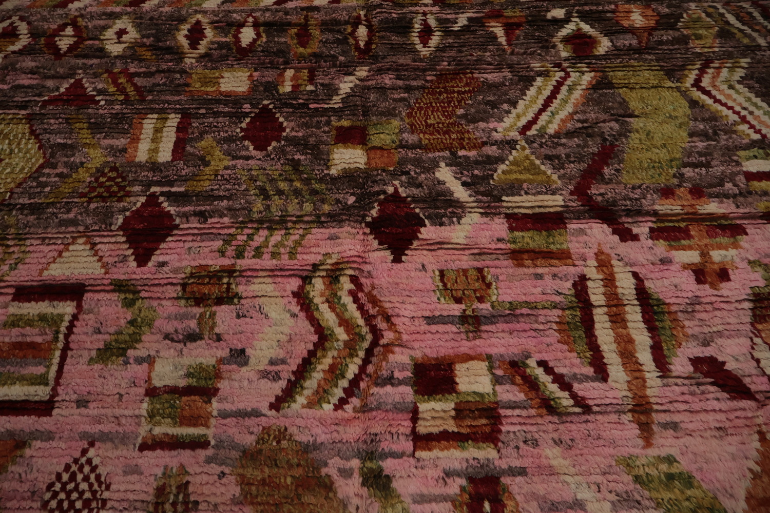 Unique Ethnic Pink Moroccan Area Rug 7x9 to Transform Any Room