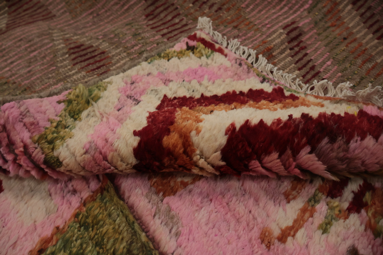 Unique Ethnic Pink Moroccan Area Rug 7x9 to Transform Any Room