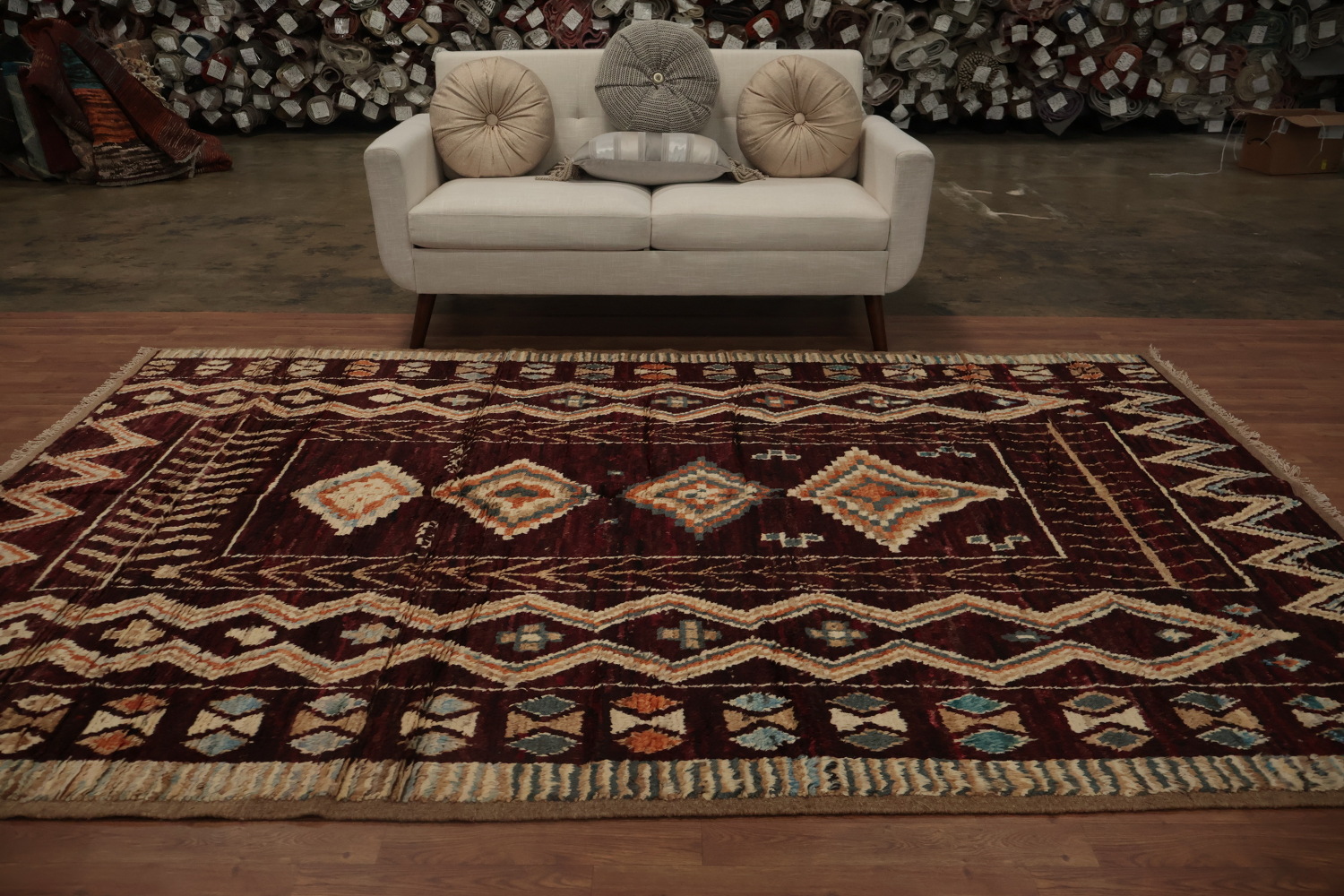 Exquisite Moroccan Area Rug 7x10 with Intricate Geometric Patterns