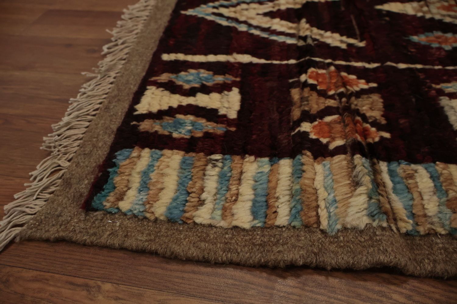 Exquisite Moroccan Area Rug 7x10 with Intricate Geometric Patterns