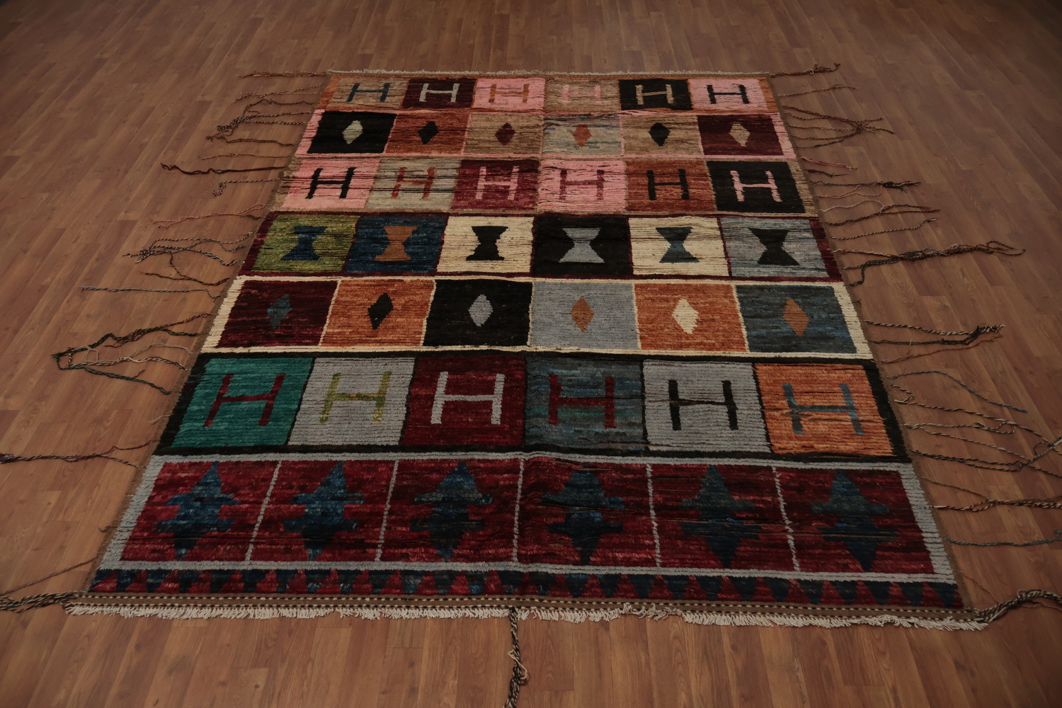 Colorful Geometric Moroccan Area Rug 7x10 for a Vibrant Living Room