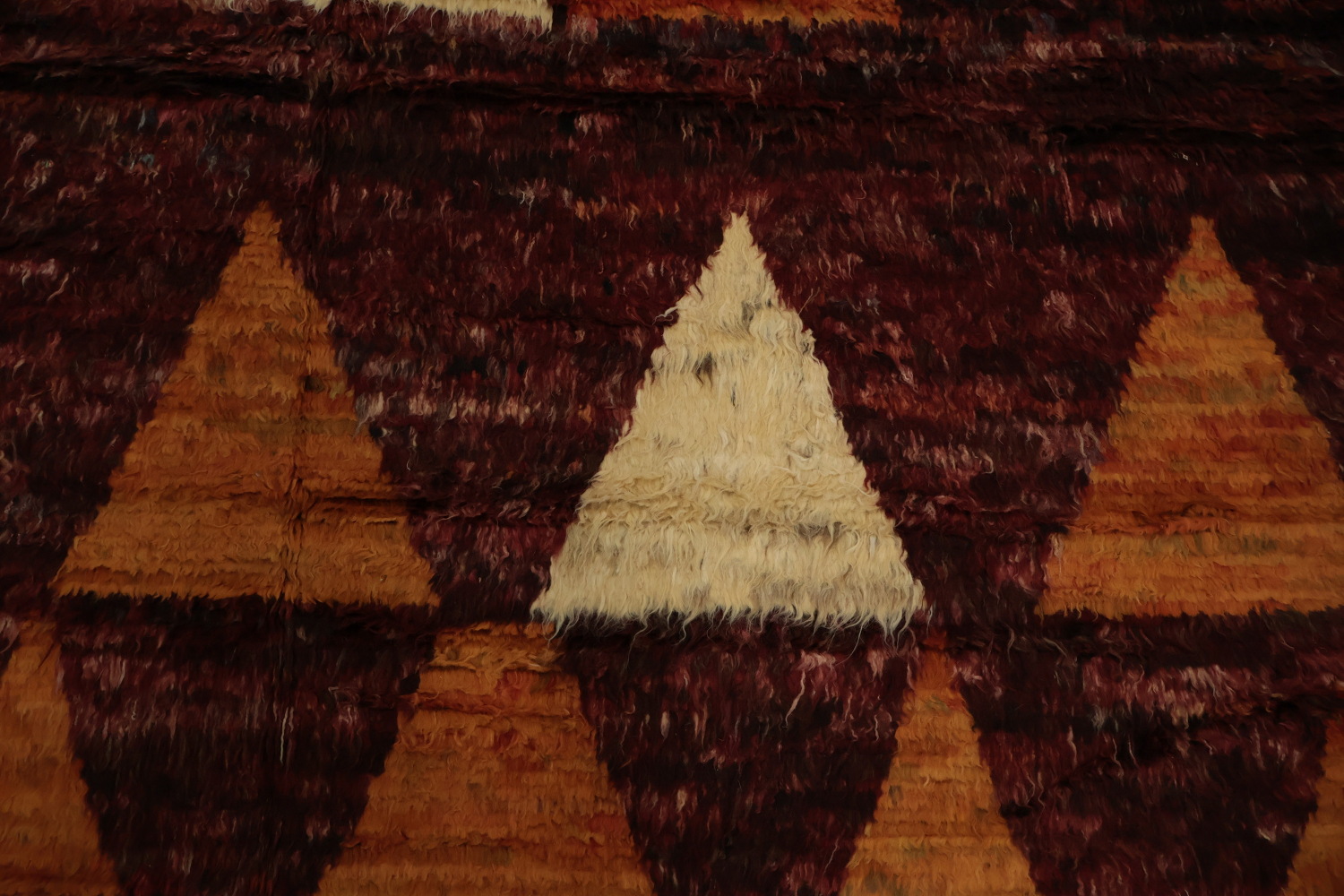 Triangular Serenity Textured Moroccan Berber Area Rug 7x10