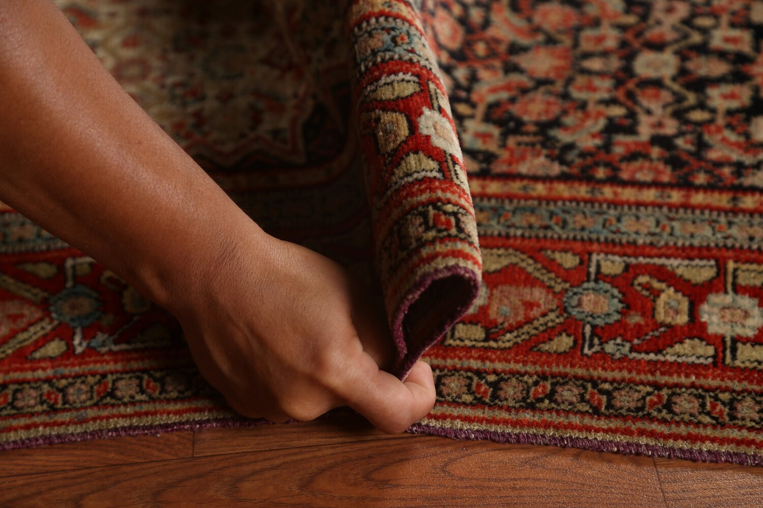 Pre-1900 Antique Vegetable Dye Senneh Persian Area Rug 5x6