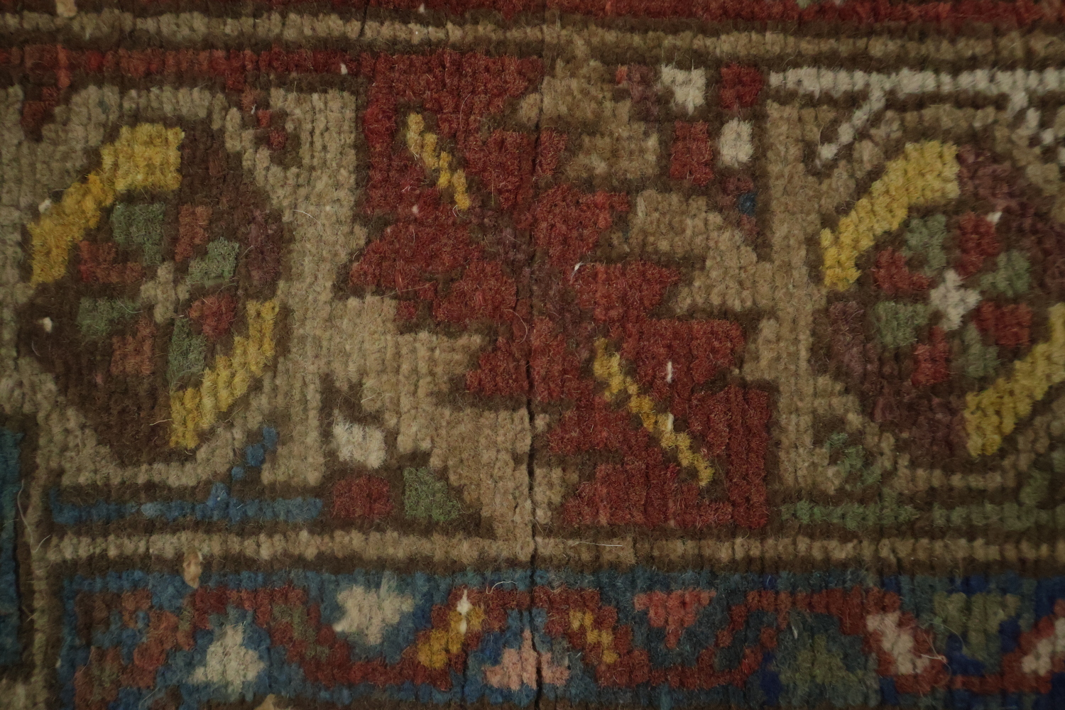 Geometric Wool Heriz Persian Runner Rug 3x11