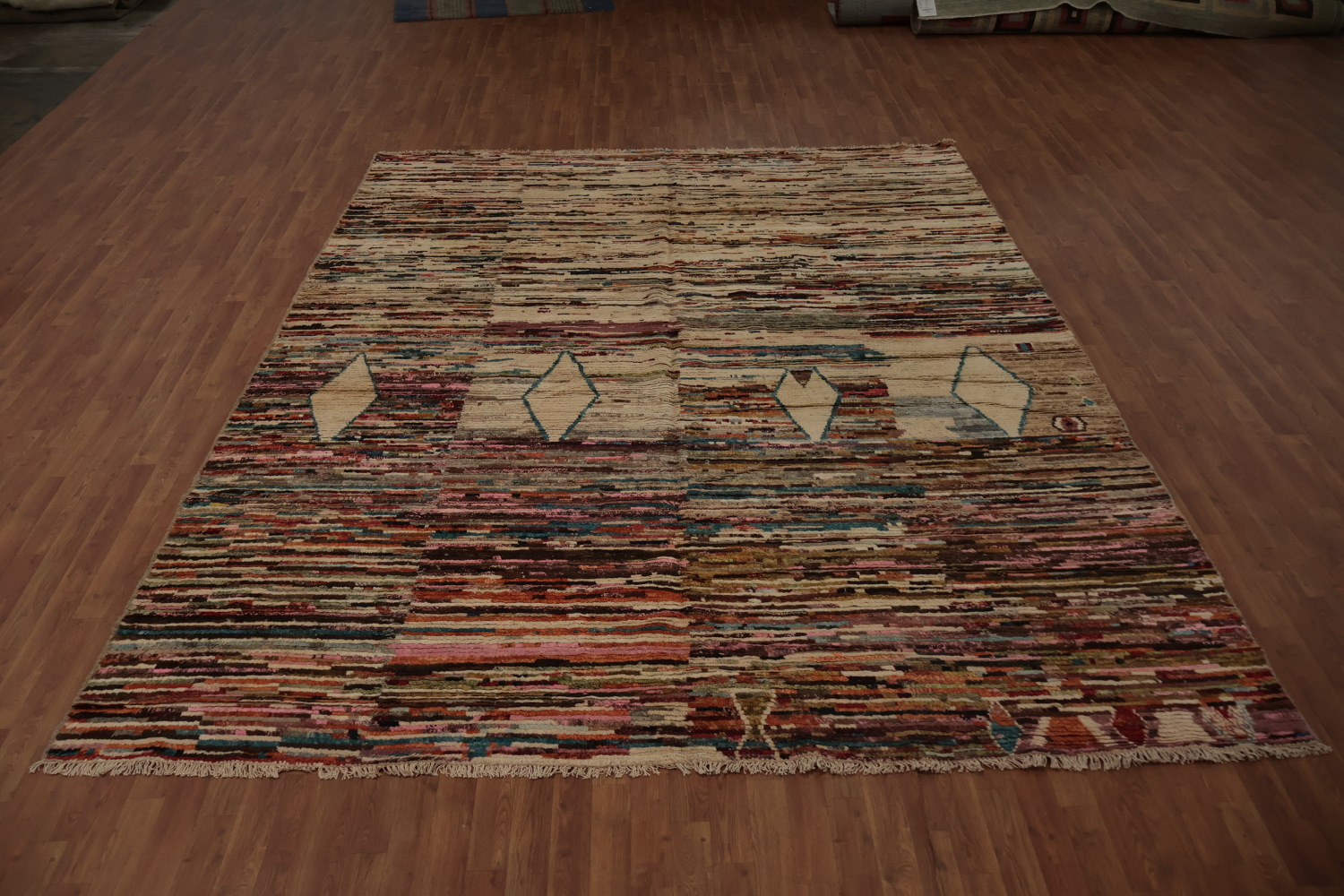 Exquisite Moroccan Area Rug 9x12 Geometric Patterns and Rich Colors