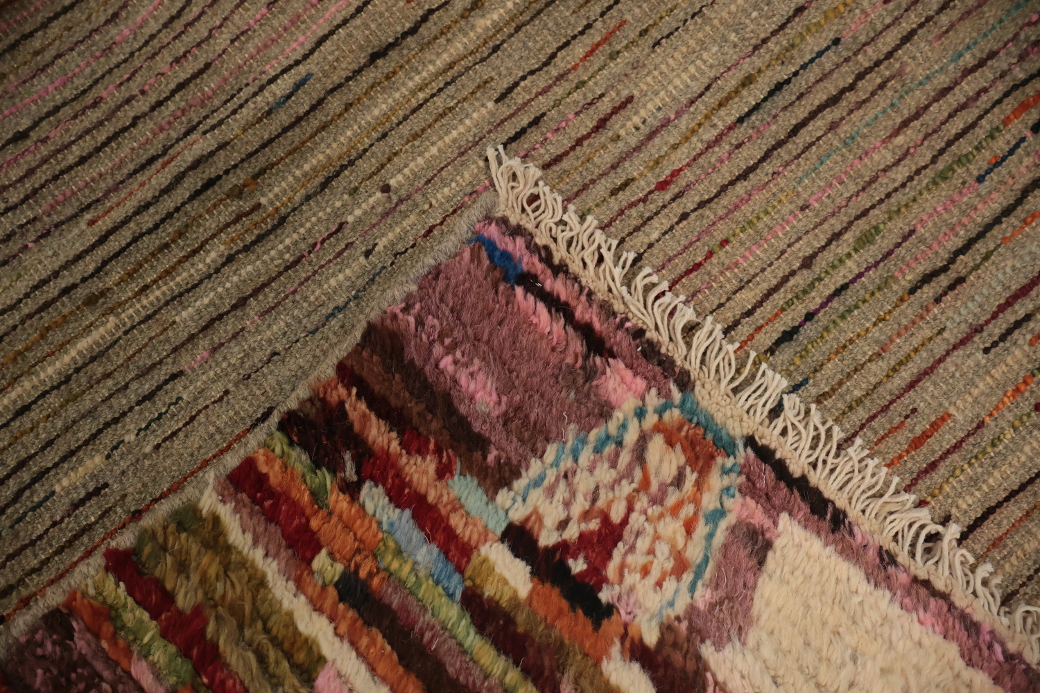 Exquisite Moroccan Area Rug 9x12 Geometric Patterns and Rich Colors