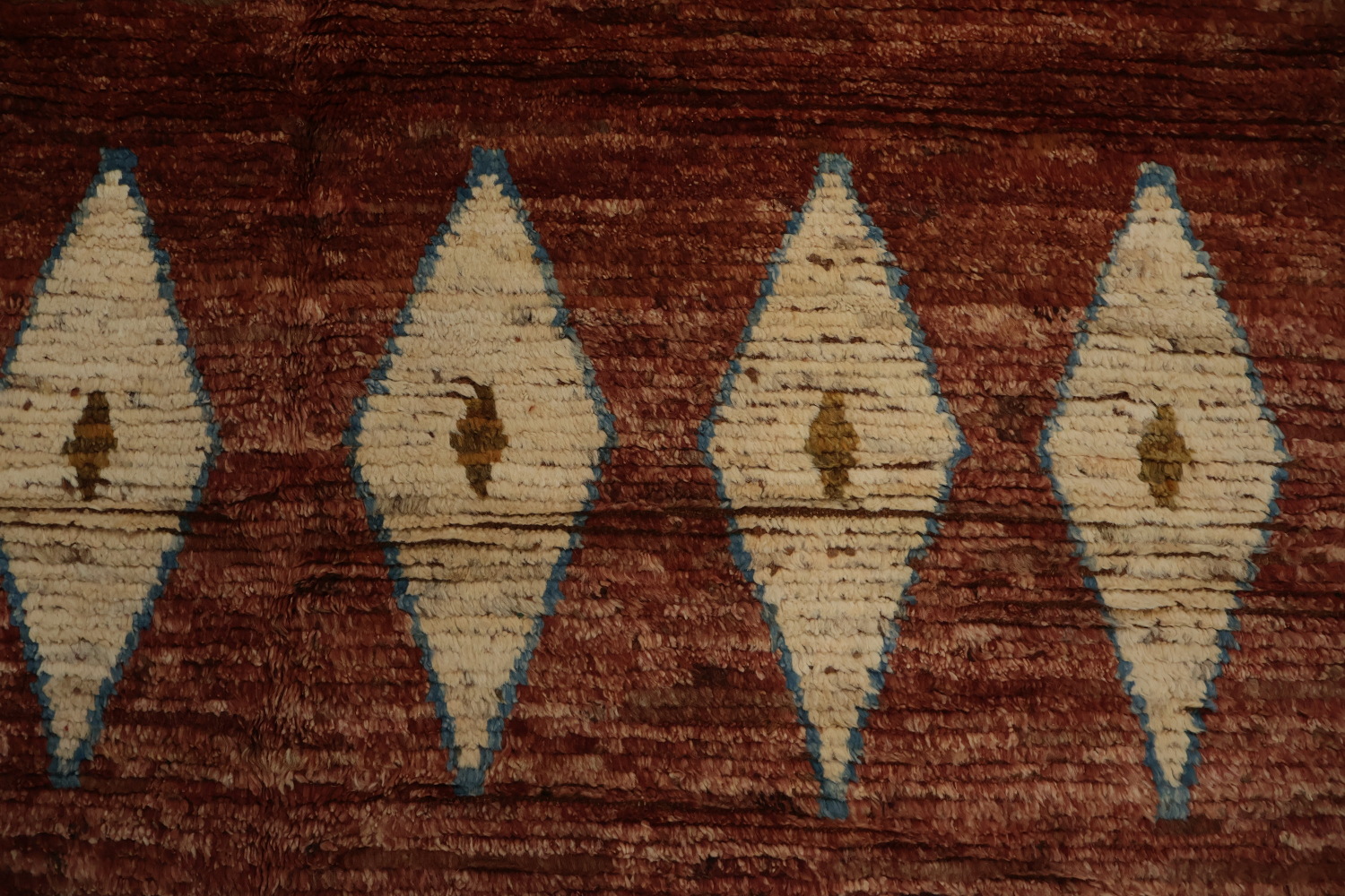 Warm Moroccan Area Rug 7x10 Embellished with Timeless Patterns