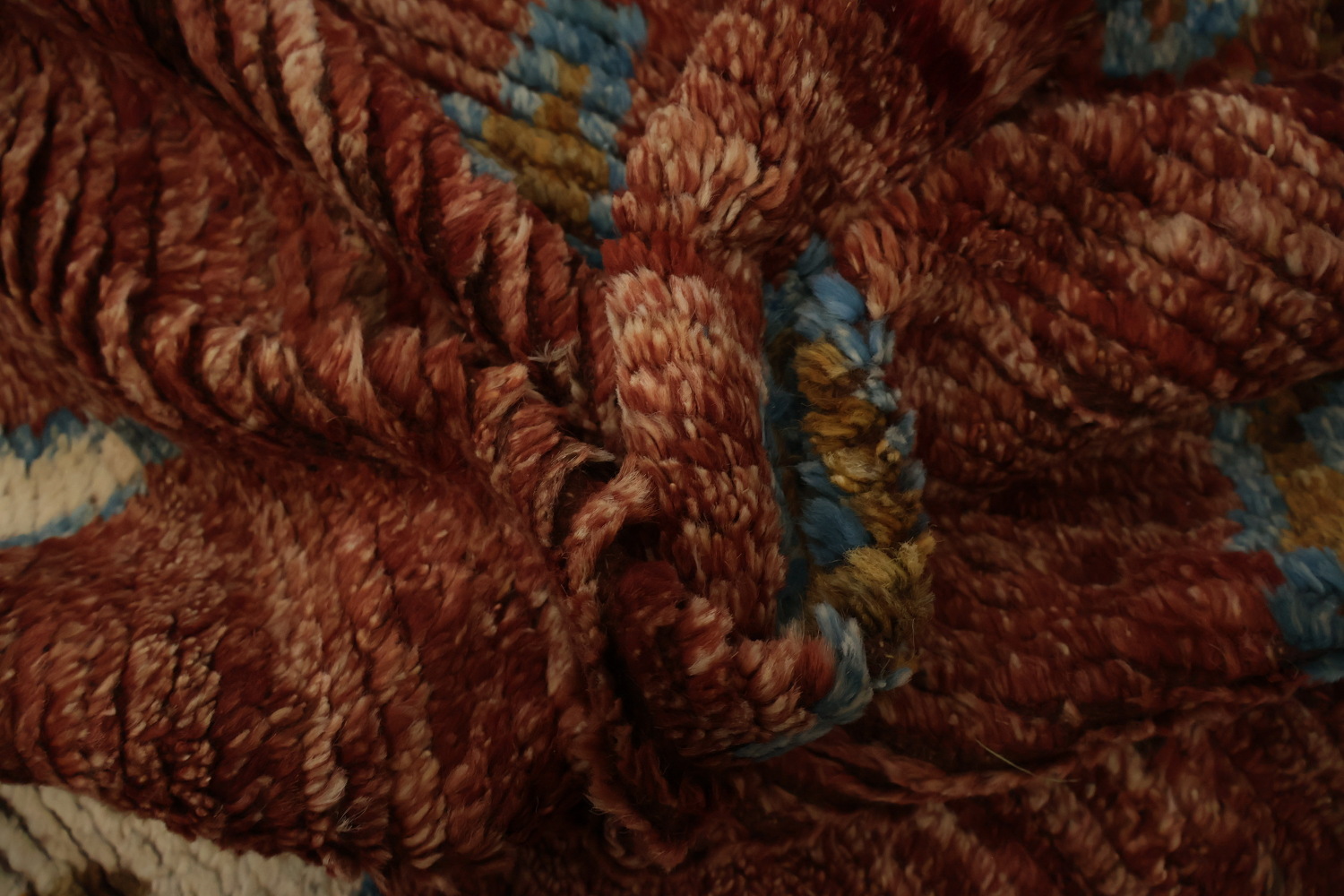 Warm Moroccan Area Rug 7x10 Embellished with Timeless Patterns