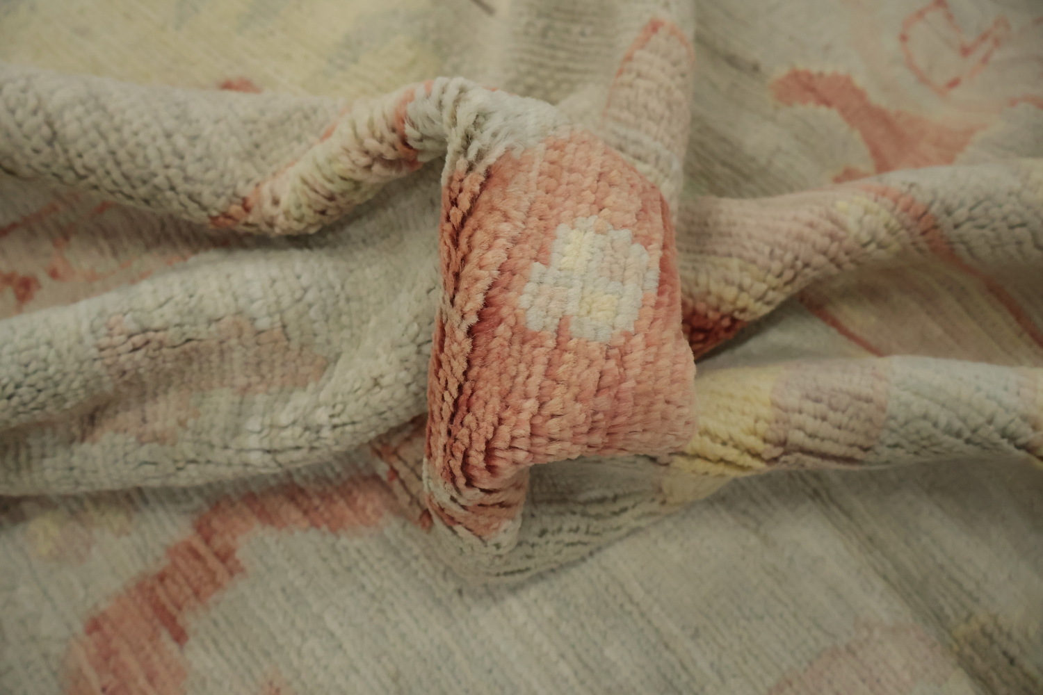 Classic Decor Oushak Vegetable Dye Area Rug 8x10 in Gentle Pastel Shades