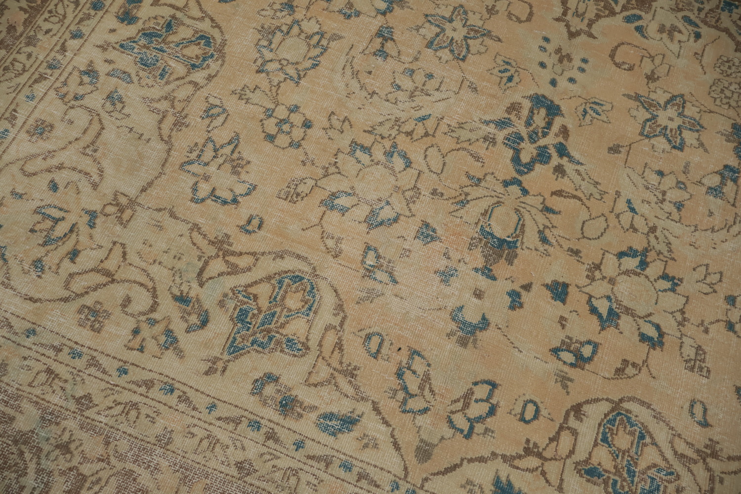 Distressed Floral Tabriz Persian Area Rug 7x11