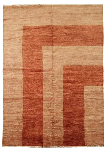 Warm-toned geometric design rug for modern interiors 6x8