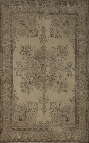 Classic Tabriz Persian Area Rug 6x9 with Ornate Medallion and Vintage Charm