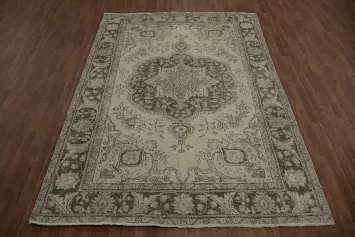 Elegant Ornate Tabriz Persian Area Rug 7x10 for Traditional Living Spaces