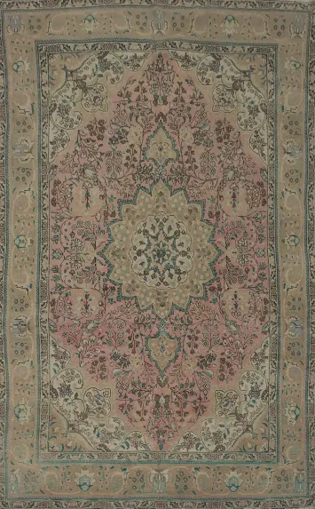 Luxurious Tabriz Persian Area Rug 7x10 with Intricate Floral Pattern Design