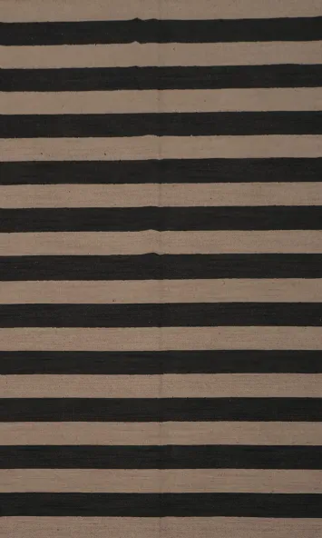 Sophisticated Gabbeh Area Rug 5x8 for a Modern Home Aesthetic