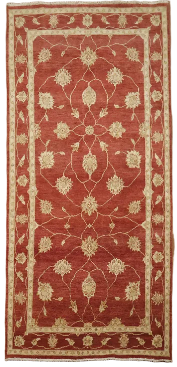 Traditional Red Rug with Golden Floral Design for Cozy Spaces 5x10 ft