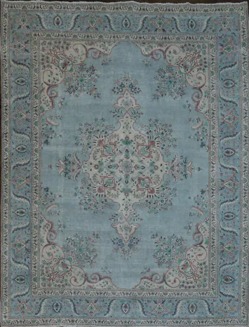Vintage Blue Persian Rug with Intricate Floral Pattern Accents 10x13