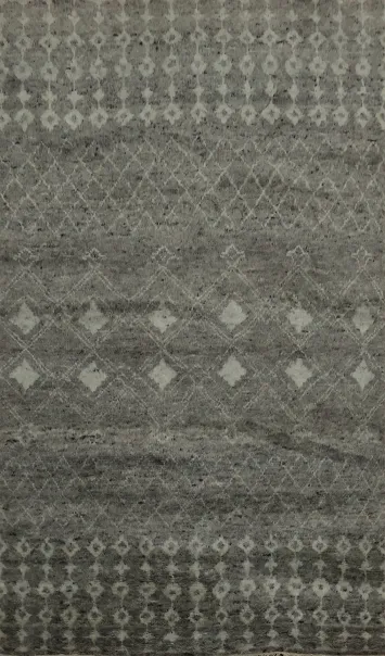 Versatile Gray Plush Moroccan Area Rug 5x8 with Subtle Decorative Accent