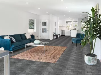 Vintage Wool Qashqai Persian Area Rug 5x8