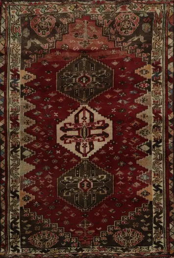 Luxurious Qashqai Persian Rug 3x4 with Distinctive Patterns
