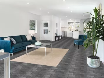 Distressed Wool Qashqai Persian Area Rug 5x8