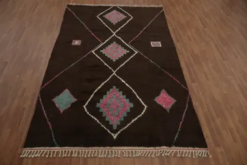 Chic Moroccan Area Rug 7x11 with Diamond Patterns