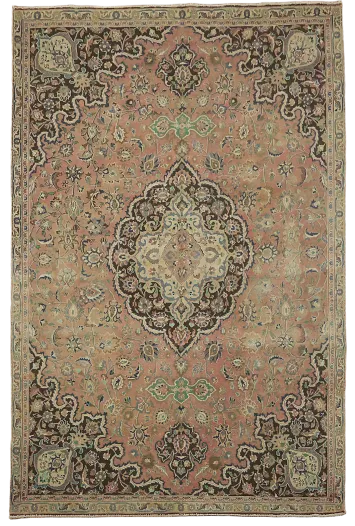 Vintage-Inspired Luxury: Traditional Medallion Persian Carpet 7x10