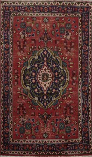 Vintage Tabriz Persian Rug 3x5 with Detailed Central Medallion Design