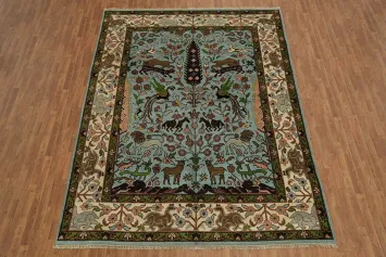 Wilderness Fauna and Forest Animal Artistry in a Decorative Rug 9x12