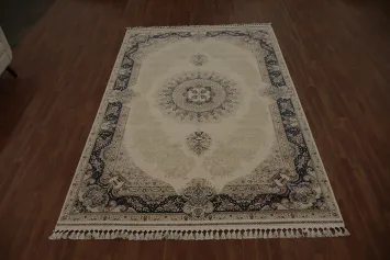 Luxury Qum Area Rug 7x10 Traditional Accents and Floral Motifs