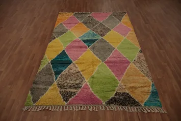 Diamond Motif Moroccan Area Rug 6x9 for Artistic Home Displays