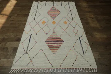 Sleek Modern Moroccan Rug: Abstract Geometric Symmetry for Any Room 6x10