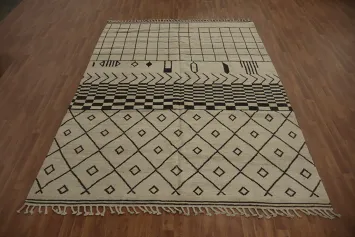 Versatile Moroccan Area Rug 8x11 for Living Rooms