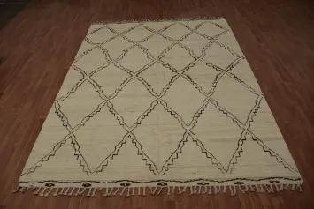 All-Over Trellis Ivory Moroccan Wool Area Rug 8x11