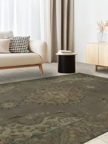 Vintage Elegance Tabriz Persian Area Rug 7x10 with Timeless Appeal