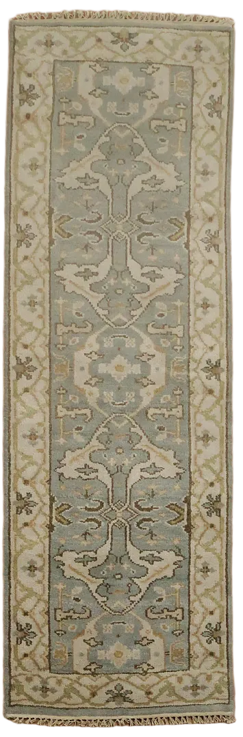 Vintage Style Rug in Soft Hues for a Classic Touch 3x8